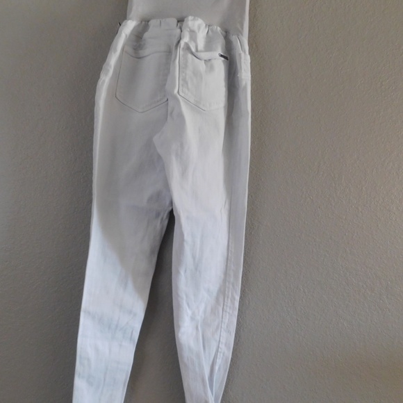 Maternity White Skinny Jeans - Picture 2 of 3